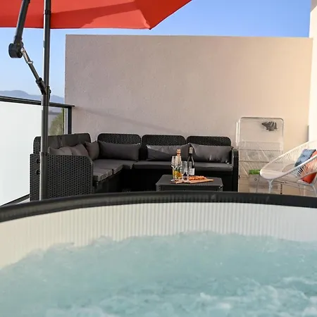 Apartmán Vacations - Terrasse, Piscine, Jacuzzi, Clim - By Tgb Porticcio (Corsica)