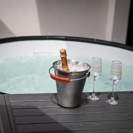 Vacations - Terrasse, Piscine, Jacuzzi, Clim - By Tgb * Porticcio (Corsica)