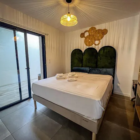 Vacations - Terrasse, Piscine, Jacuzzi, Clim - By Tgb Apartmán *