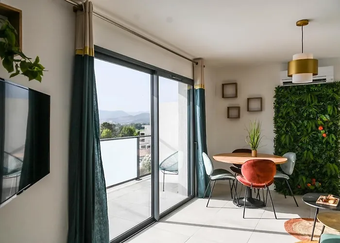 Vacations - Terrasse, Piscine, Jacuzzi, Clim - By Tgb Apartmán